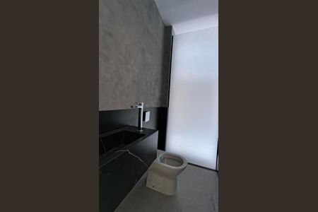 Casa de condomínio para alugar com 510m², 4 quartos e 2 vagasLavabo 