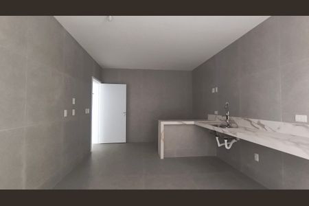 Casa de condomínio para alugar com 510m², 4 quartos e 2 vagasCozinha 