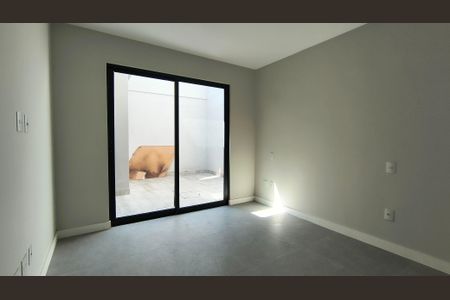 Casa de condomínio para alugar com 510m², 4 quartos e 2 vagasSuíte 1