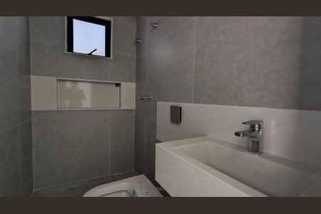 Casa de condomínio para alugar com 510m², 4 quartos e 2 vagasBanheiro da Suíte 1