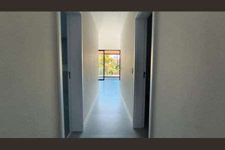 Casa de condomínio para alugar com 510m², 4 quartos e 2 vagasSuíte 2
