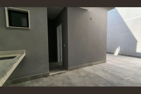 Casa de condomínio para alugar com 510m², 4 quartos e 2 vagasÁrea de Serviço 