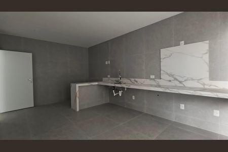 Casa de condomínio para alugar com 510m², 4 quartos e 2 vagasCozinha