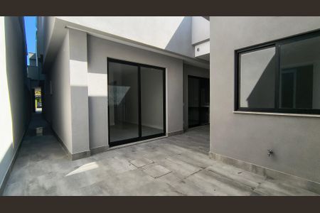 Casa de condomínio para alugar com 510m², 4 quartos e 2 vagasÁrea de Serviço 