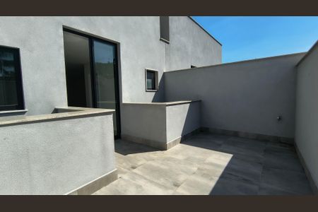 Casa de condomínio para alugar com 510m², 4 quartos e 2 vagasVaranda da Suíte 3