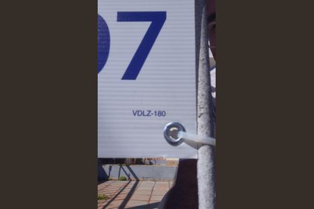 Casa à venda com 239m², 5 quartos e 2 vagasPLaca cod VDLZ-180