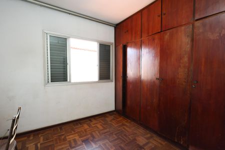 Casa à venda com 239m², 5 quartos e 2 vagasquarto 4