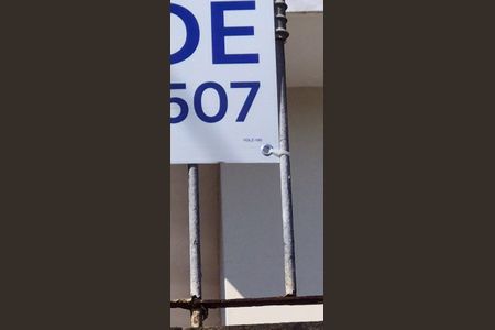 Casa à venda com 239m², 5 quartos e 2 vagasPLaca cod VDLZ-180