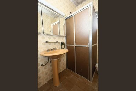 Casa à venda com 239m², 5 quartos e 2 vagasbanheiro 2