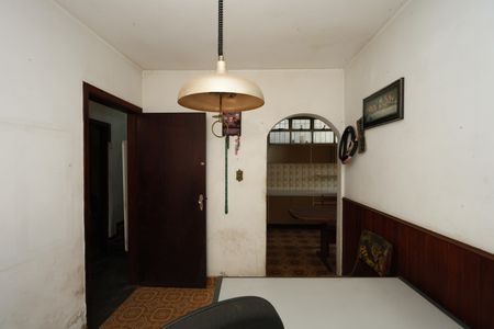 Casa à venda com 239m², 5 quartos e 2 vagascozinha 