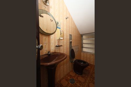 Casa à venda com 239m², 5 quartos e 2 vagasLavabo