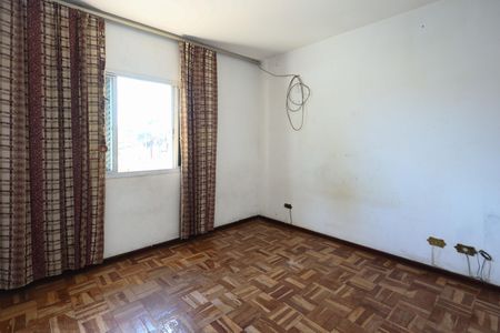 Casa à venda com 239m², 5 quartos e 2 vagassuíte 