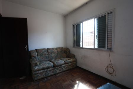 Casa à venda com 239m², 5 quartos e 2 vagasquarto 2