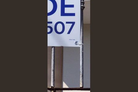 Casa à venda com 239m², 5 quartos e 2 vagasPLaca cod VDLZ-180