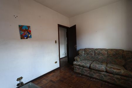 Casa à venda com 239m², 5 quartos e 2 vagasquarto 2