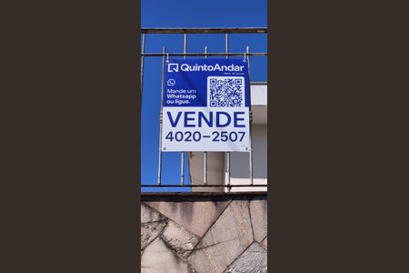 Casa à venda com 239m², 5 quartos e 2 vagasPLaca cod VDLZ-180