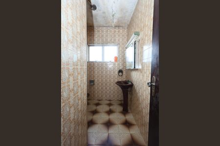 Casa à venda com 239m², 5 quartos e 2 vagasBanheiro 1