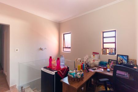 Casa à venda com 250m², 3 quartos e 3 vagasHall