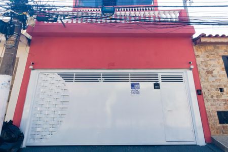 Casa à venda com 250m², 3 quartos e 3 vagasFachada