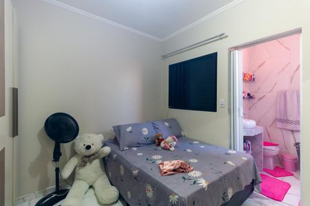 Casa à venda com 250m², 3 quartos e 3 vagasSuíte 1