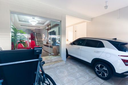 Casa à venda com 250m², 3 quartos e 3 vagasGaragem