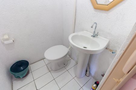 Casa à venda com 250m², 3 quartos e 3 vagasBanheiro Externo