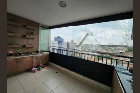 Apartamento para alugar com 201m², 1 quarto e 2 vagas