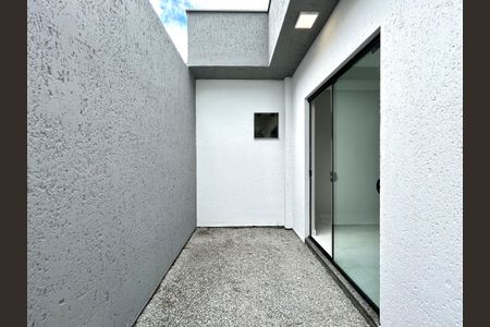 Quarto Varanda de casa para alugar com 2 quartos, 67m² em Campeche, Florianópolis