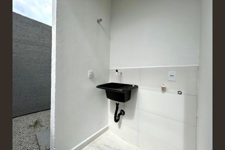 Casa para alugar com 67m², 2 quartos e 1 vagaÁrea de Serviço