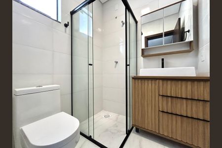 Casa para alugar com 67m², 2 quartos e 1 vagaBanheiro suíte 