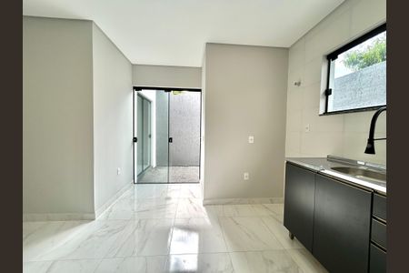 Casa para alugar com 67m², 2 quartos e 1 vagaCozinha 