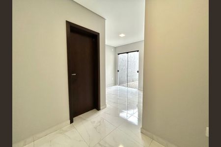 Casa para alugar com 67m², 2 quartos e 1 vagaSuíte 