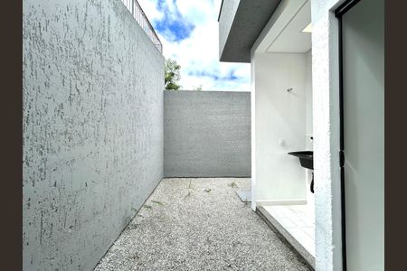 Casa para alugar com 67m², 2 quartos e 1 vagaÁrea de Serviço