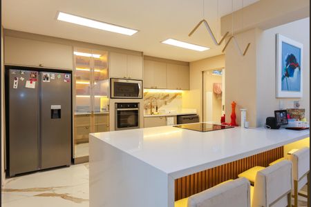 Casa de condomínio à venda com 347m², 4 quartos e 6 vagasCozinha