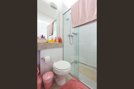 Casa de condomínio à venda com 347m², 4 quartos e 6 vagasBanheiro da Suíte 3