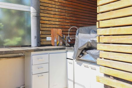 Casa de condomínio à venda com 347m², 4 quartos e 6 vagasÁrea externa