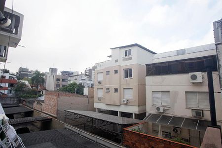 Sala Vista de apartamento para alugar com 1 quarto, 50m² em Petrópolis, Porto Alegre