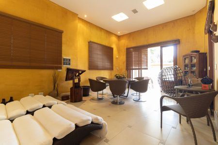 Sala de Estar de casa para alugar com 5 quartos, 280m² em Cursino, São Paulo