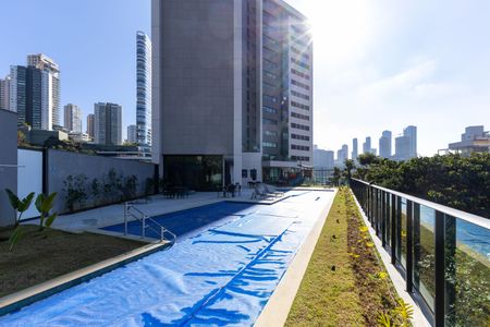 Apartamento para alugar com 82m², 2 quartos e 2 vagasÁrea comum - Piscina