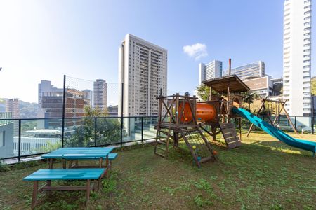 Apartamento para alugar com 82m², 2 quartos e 2 vagasÁrea comum - Playground