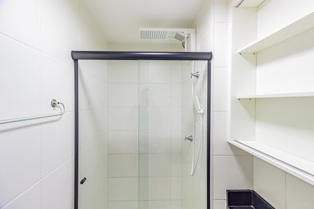 Apartamento à venda com 31m², 1 quarto e sem vaga Apartamento à venda com 31m², 1 quarto e sem vagaBanheiro da Suíte