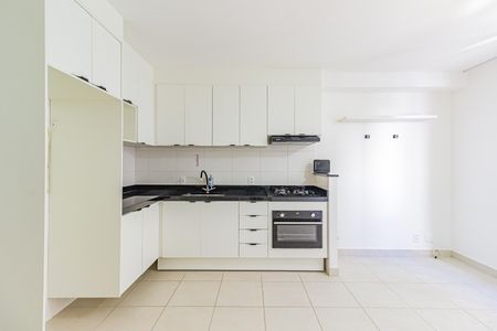 Apartamento à venda com 31m², 1 quarto e sem vaga Apartamento à venda com 31m², 1 quarto e sem vagaCozinha e Área de Serviço
