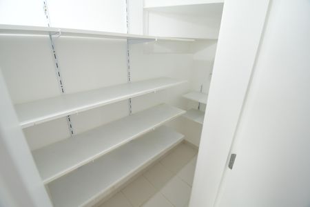 Casa de condomínio para alugar com 125m², 3 quartos e 2 vagasCozinha - Despensa