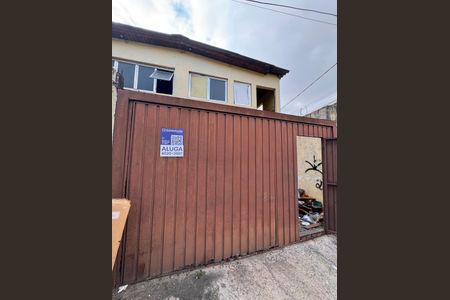 Casa à venda com 80m², 4 quartos e 2 vagasFachada com PLACA