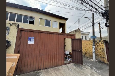 Casa à venda com 80m², 4 quartos e 2 vagasFachada com PLACA