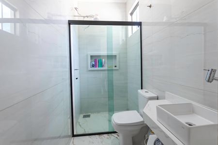 Casa para alugar com 170m², 4 quartos e 3 vagasBanheiro da suíte 1