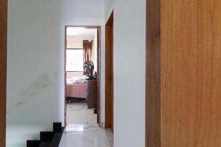 Corredor de casa à venda com 4 quartos, 170m² em Parque Xangri-lá, Contagem