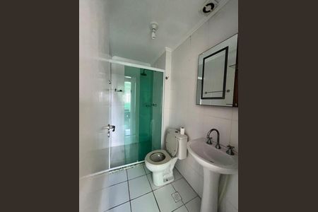 Banheiro 1 de apartamento para alugar com 2 quartos, 85m² em São Sebastião, Porto Alegre