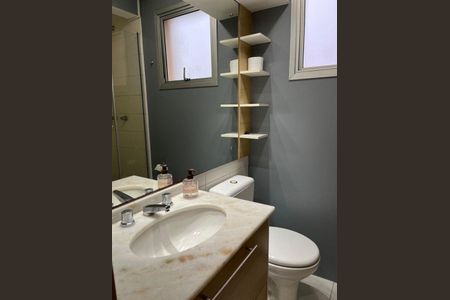 Banheiro de apartamento para alugar com 3 quartos, 54m² em Nonoai, Porto Alegre