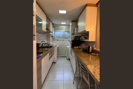 Cozinha de apartamento para alugar com 3 quartos, 54m² em Nonoai, Porto Alegre